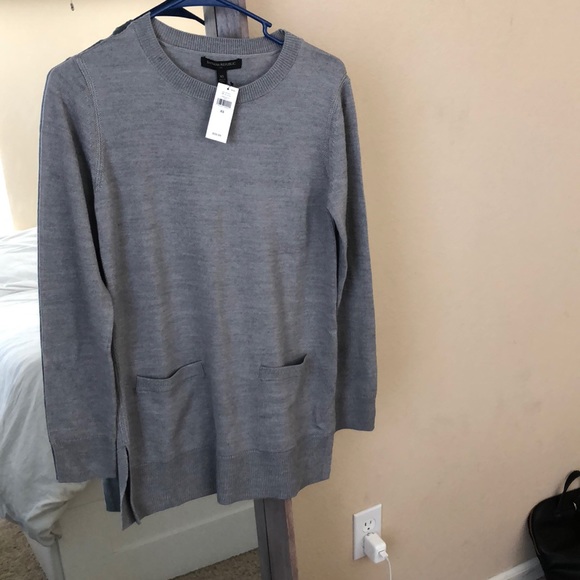 Banana Republic Sweater - Picture 1 of 2